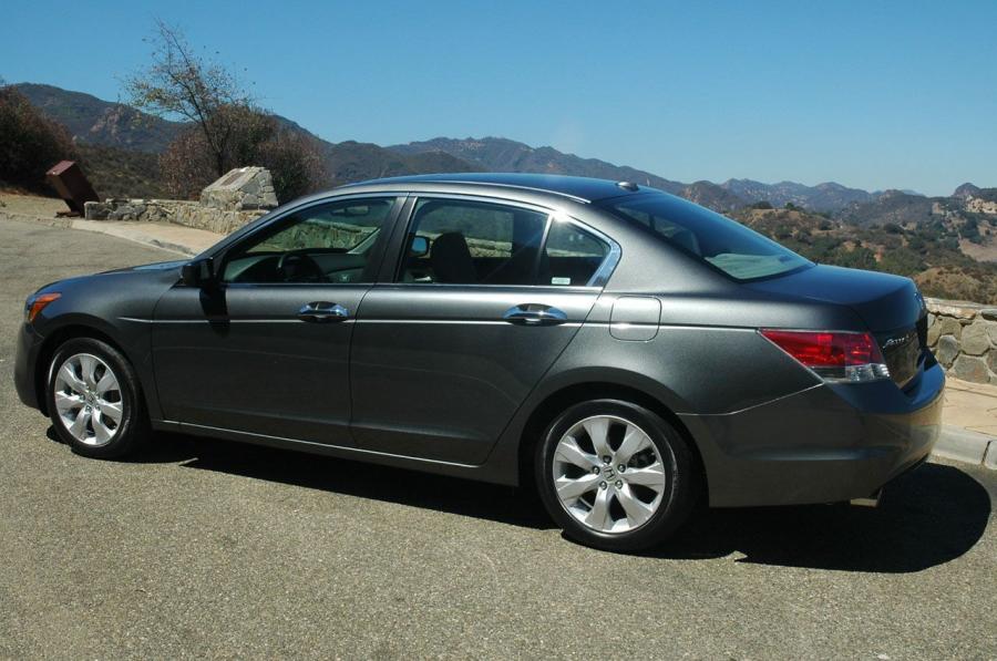  Honda Accord 2008 года  (фото 35 из 86)